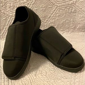 Silvert’s Slip-On Anti-Slip Senior Shoes For Women 8W